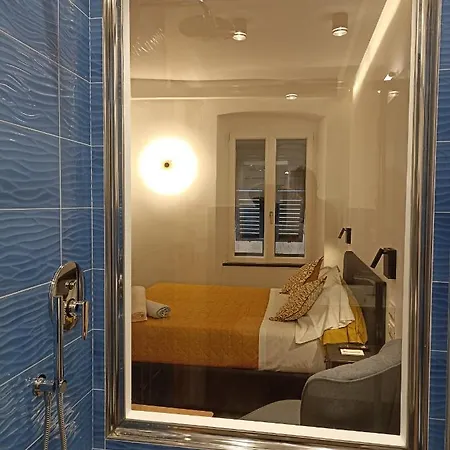 Al Porto 61 - For Rent Pensión Camogli
