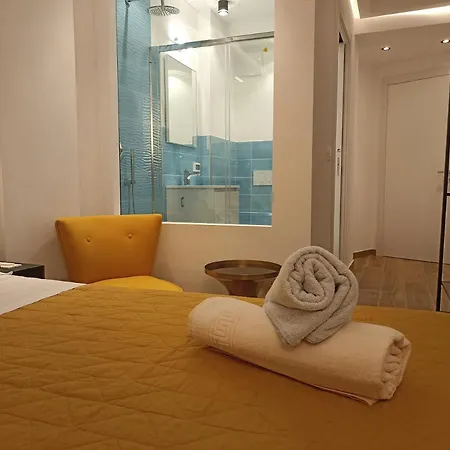 Al Porto 61 - For Rent Pensión