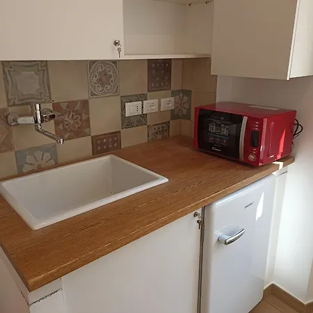 Pensión Al Porto 61 - For Rent 4*