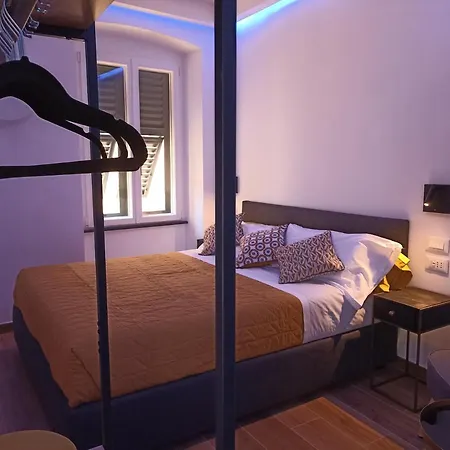 Al Porto 61 - For Rent Guest house Camogli