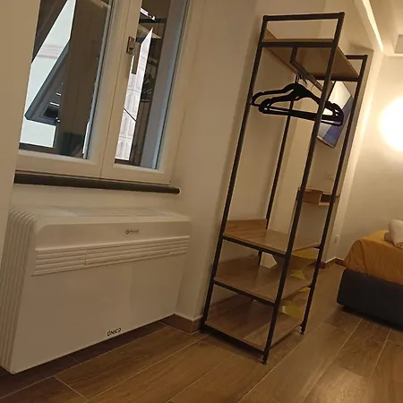 Al Porto 61 - For Rent בית הארחה 4*