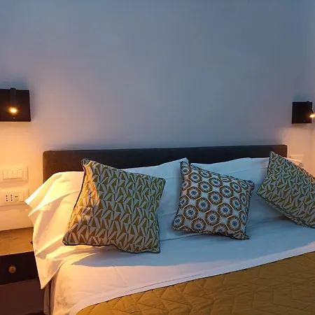 Al Porto 61 - For Rent Pensjonat 4*