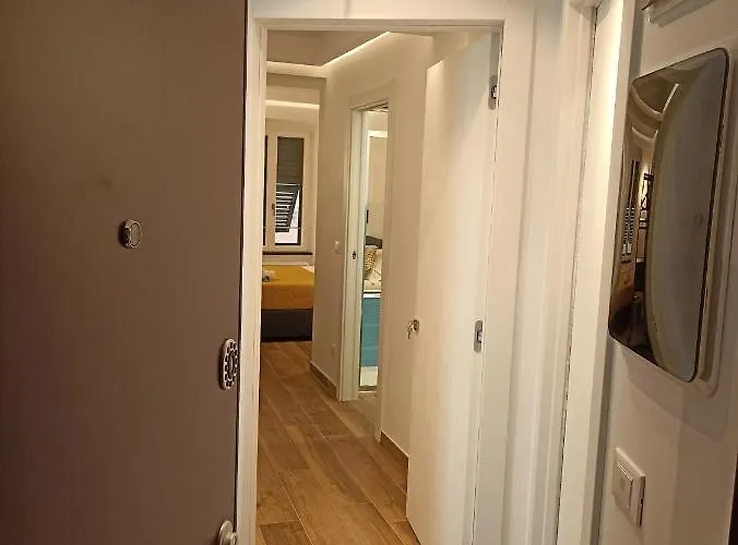 Affittacamere Al Porto 61 - For Rent 4*